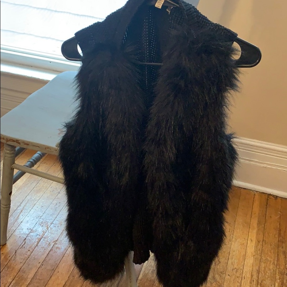 Faux fur Sweater Vest